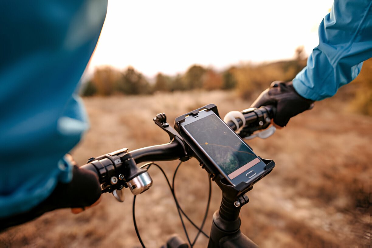 Essential Bicycle Gadgets to Keep You Safe and Comfortable